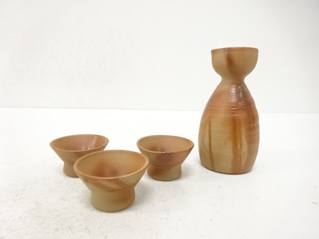 Pottery & Ceramics